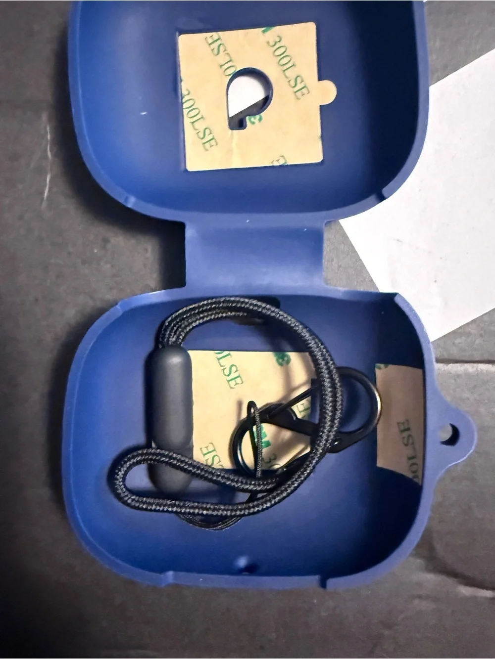 Beats by Dre Navy Blue Silicone Earbud Case Cover with Black Lanyard